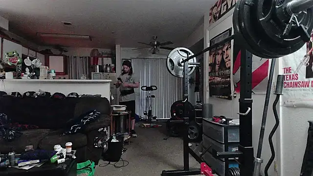 biggerisbetter12 online show from 6, 3, 2026