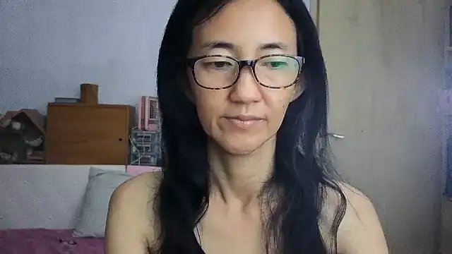 princessD077 online show from 9, 4, 2026