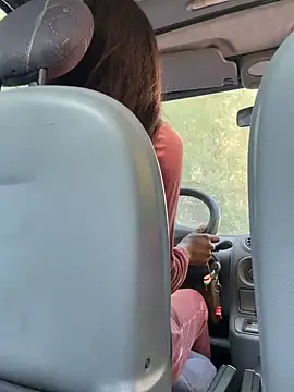 Luana 26 online show from 18, 10, 2025