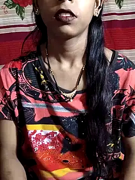 Itz Aisha   online show from 2, 11, 2025