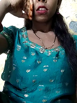 Itz Aisha   online show from 10, 7, 2026