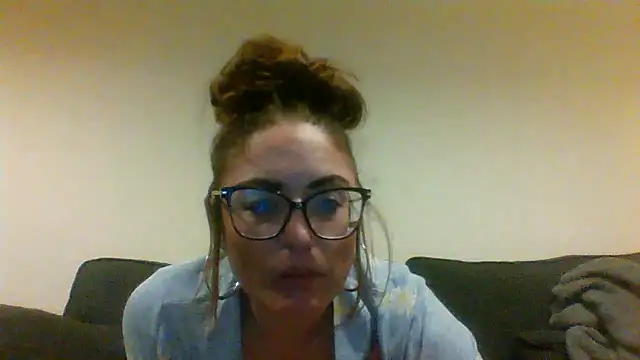 Snapshot of fatal_lover chatting on 28, 10, 2025 fatal lover online show from 28, 10, 2025