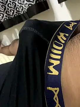 Snapshot of TD_20 chatting on 2, 11, 2025 TD 20 online show from 2, 11, 2025