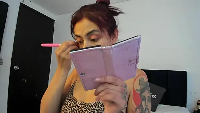 Snapshot of melanie_roux__ chatting on 14, 7, 2026 melanie roux online show from 14, 7, 2026