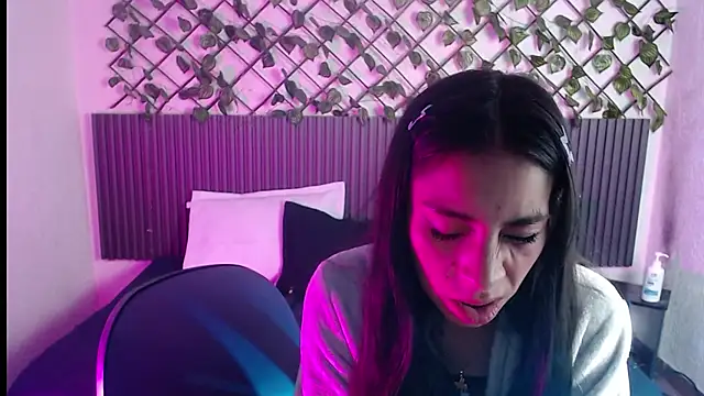 Lunaa 07 online show from 9, 4, 2026