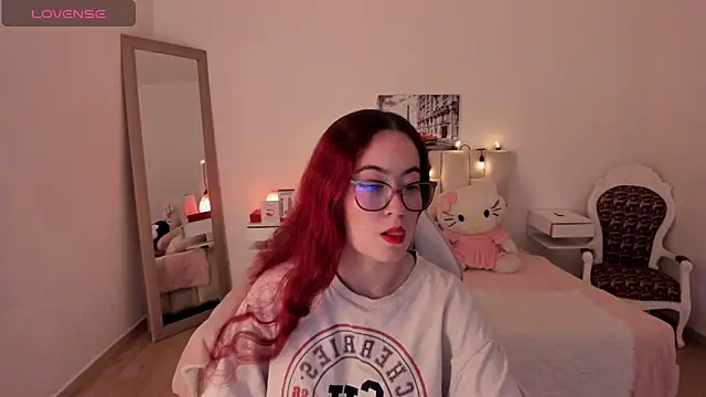 Amaraa couper1 online show from 28, 11, 2025