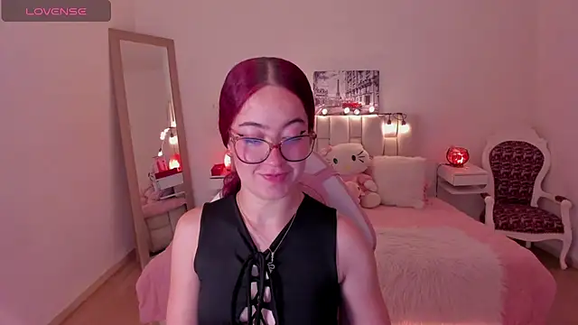 Amaraa couper1 online show from 7, 1, 2026