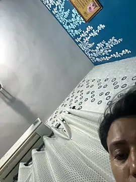 heenashai online show from 4, 11, 2025