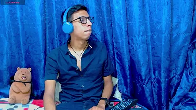 DavTwink3100 online show from 15, 3, 2026