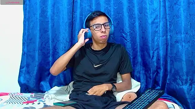 DavTwink3100 online show from 20, 3, 2026