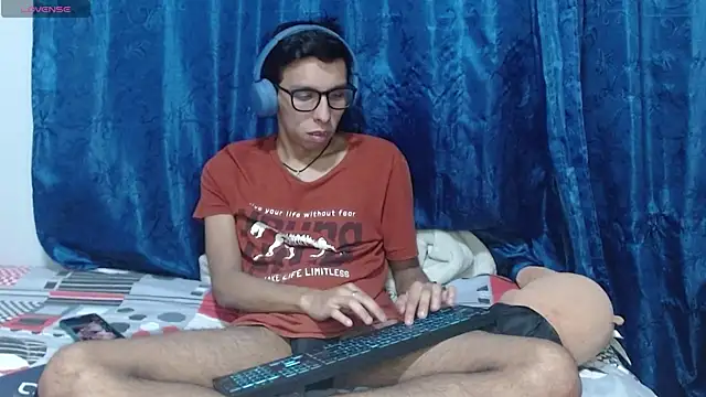 DavTwink3100 online show from 2, 4, 2026