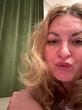 Amelia-Diamond online show from 21, 11, 2025