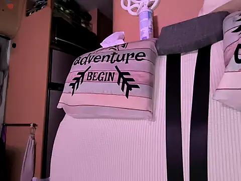 Snapshot of Vanovik20 chatting on 31, 10, 2025 Vanovik20 online show from 31, 10, 2025