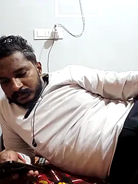 Snapshot of rahulsexyb chatting on 15, 11, 2025 rahulsexyb online show from 15, 11, 2025