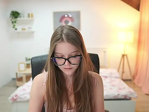 lisa mccoy  online show from 18, 10, 2025