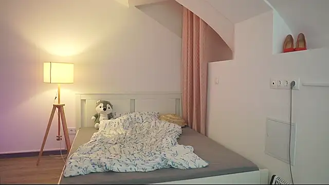 lisa mccoy  online show from 7, 4, 2026