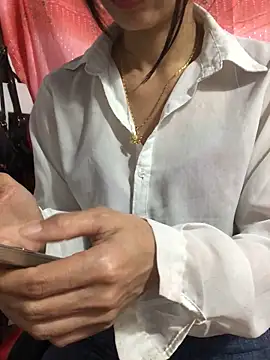 Kylie beem online show from 5, 11, 2025