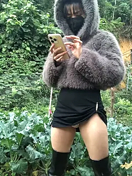 Kylie beem online show from 20, 12, 2025