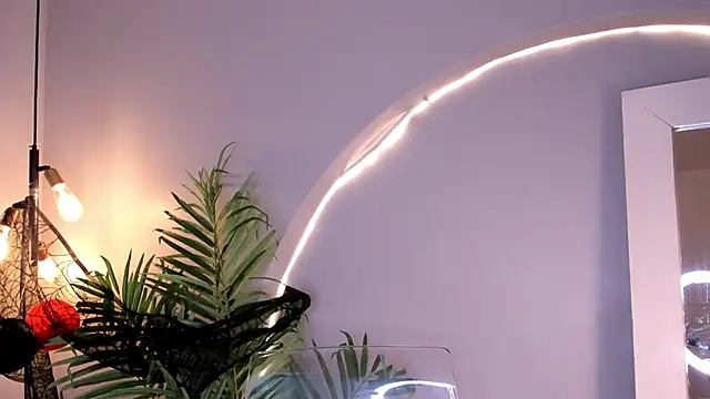 Juli Casanova online show from 30, 10, 2025