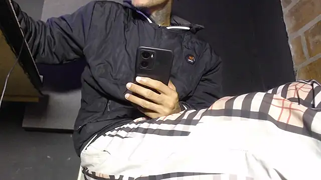 Snapshot of Anaconda_larga chatting on 25, 2, 2026 Anaconda larga online show from 25, 2, 2026