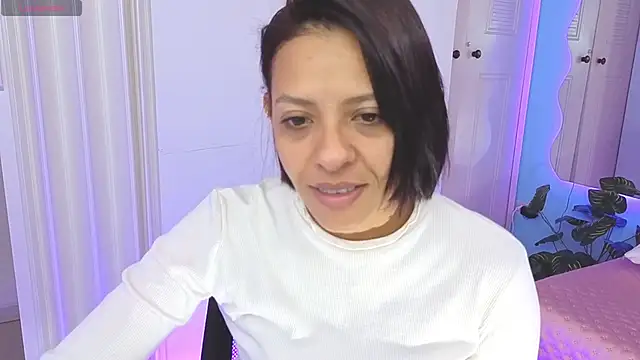 Aria Russo online show from 24, 2, 2026