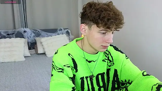 crisp1n online show from 8, 11, 2025