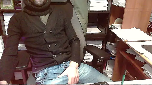 Snapshot of topg84 chatting on 6, 11, 2025 topg84 online show from 6, 11, 2025