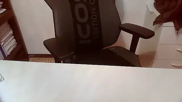 Snapshot of topg84 chatting on 8, 1, 2026 topg84 online show from 8, 1, 2026