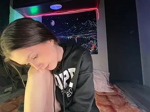 Snapshot of Thedeepwebcutie chatting on 28, 2, 2026 Thedeepwebcutie online show from 28, 2, 2026