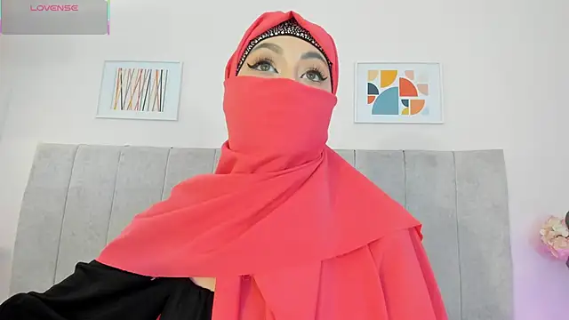 fatiima  online show from 15, 4, 2026