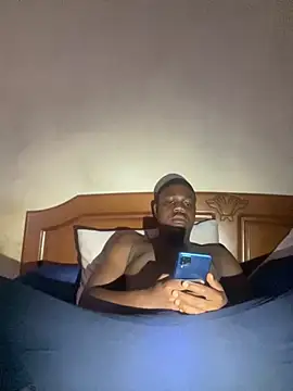 Snapshot of maloya267 chatting on 23, 10, 2025 maloya267 online show from 23, 10, 2025