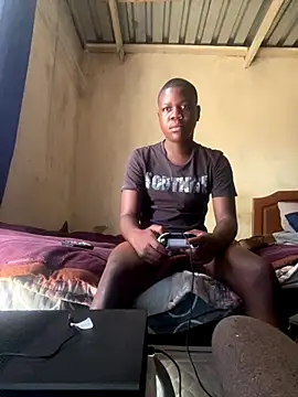 Snapshot of maloya267 chatting on 26, 10, 2025 maloya267 online show from 26, 10, 2025