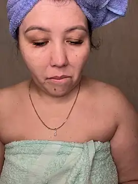 Love  Mom online show from 16, 11, 2025