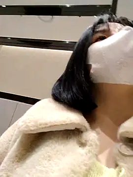 Mina-02 online show from 26, 2, 2026