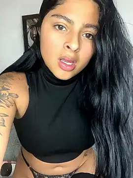 morenaQueen  online show from 2, 12, 2025