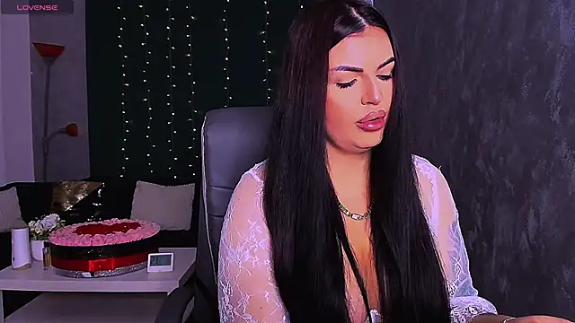 RheaLynn online show from 17, 11, 2025