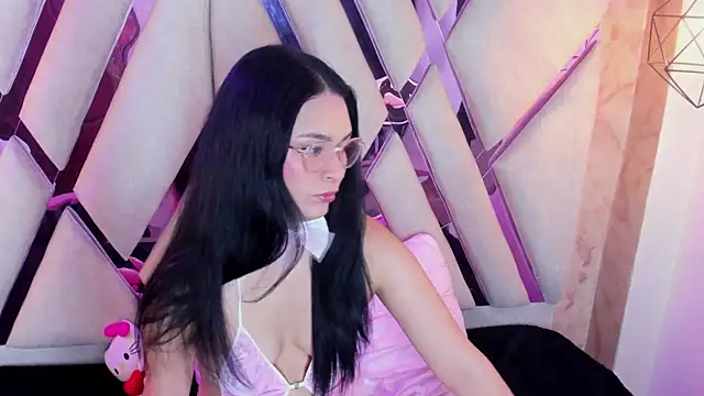 Isa doux online show from 8, 4, 2026