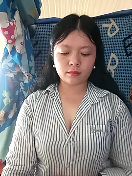 lisa-bae00 online show from 2, 4, 2026