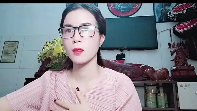 Family-Lovee online show from 15, 6, 2026