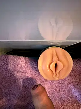 iCum uCum online show from 25, 10, 2025