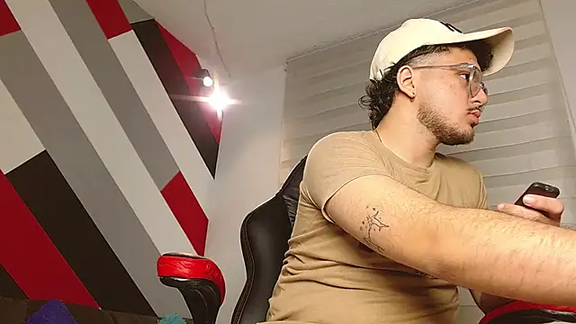 Zac Golden online show from 4, 4, 2026