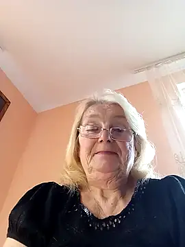 AmyLove353 online show from 17, 11, 2025