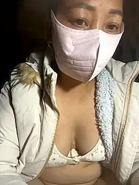 Snapshot of Top_x chatting on 4, 11, 2025 Top x online show from 4, 11, 2025