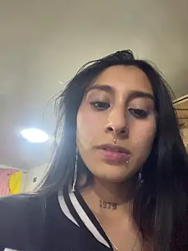 Violeet-Smith online show from 3, 12, 2025