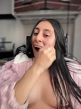 Violeet-Smith online show from 9, 3, 2026