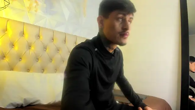 enzorodriguezz online show from 18, 11, 2025