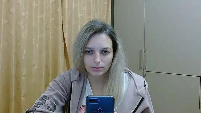 Snapshot of ElisSky301 chatting on 20, 10, 2025 ElisSky301 online show from 20, 10, 2025