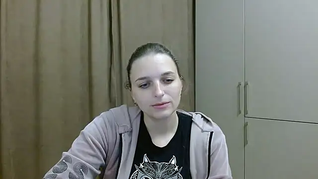 Snapshot of ElisSky301 chatting on 22, 10, 2025 ElisSky301 online show from 22, 10, 2025