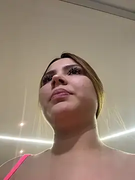 Snapshot of Beella1_ chatting on 18, 6, 2026 Beella1 online show from 18, 6, 2026