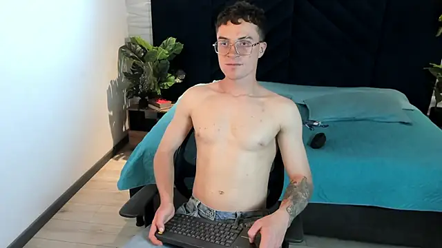 Lil James online show from 13, 4, 2026